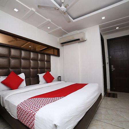 Oyo 11150 Hotel Jmd Rooms New Delhi Ngoại thất bức ảnh