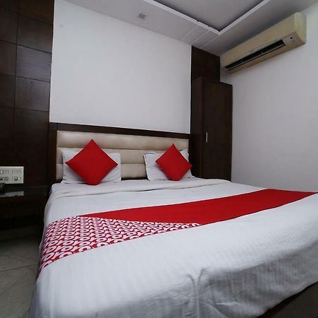 Oyo 11150 Hotel Jmd Rooms New Delhi Ngoại thất bức ảnh